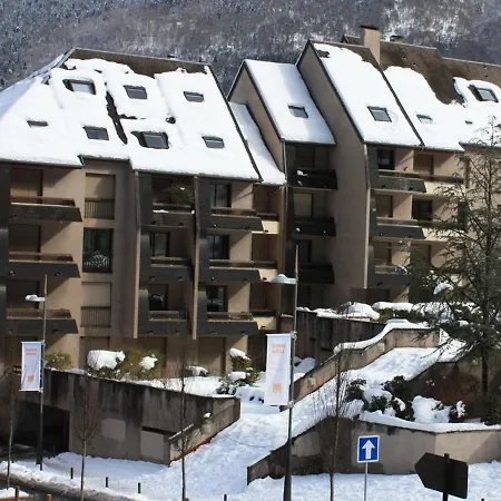 Luchon T2 Renové Avec Balcon Et Parking - Fr-1-313-211