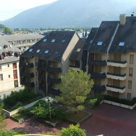 Apartamento Luchon T2 Renové Avec Balcon Et Parking - Fr-1-313-211