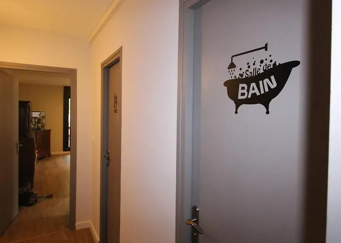 Luchon T2 Renové Avec Balcon Et Parking - Fr-1-313-211 Appartement